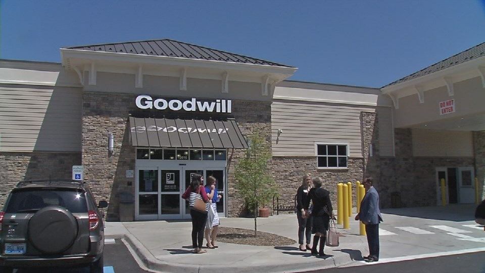 Goodwill Mud Lane Louisville Ky at Armando Marrow blog