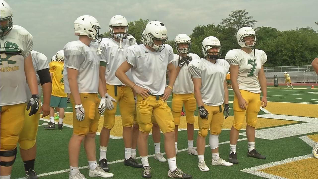 St. X Tigers prepare for frontloaded 2017 football sea WDRB