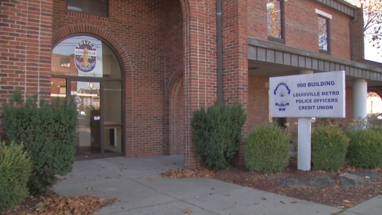 FBI investigating theft from Louisville Metro Police Officers Credit Union - WDRB 41 Louisville News