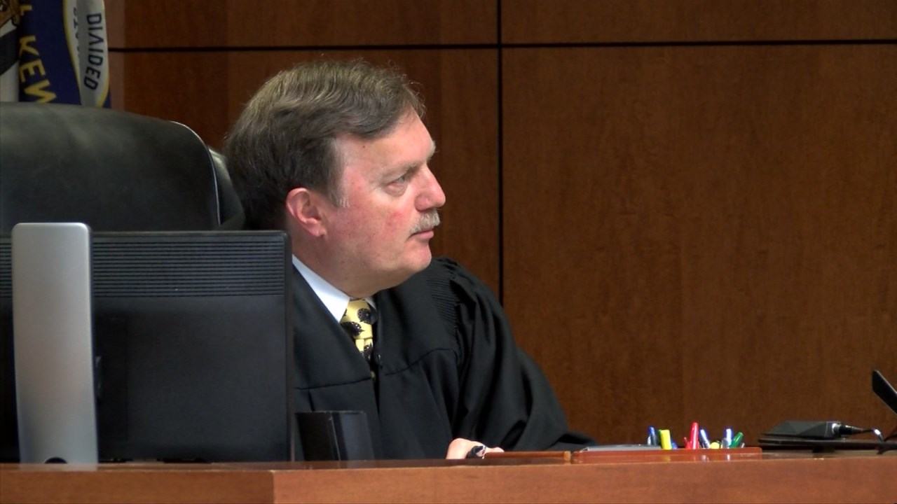 UPDATE: Louisville judge will remain on murder case despite a finding