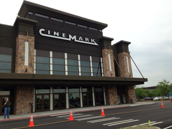 New Cinemark Mall St Matthews officially open - WDRB 41 Louisville News