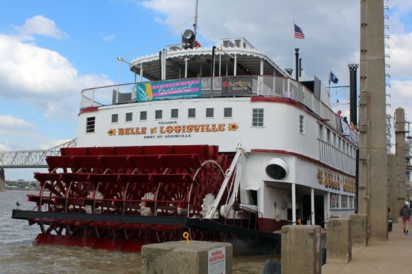 casino louisville ky riverboat