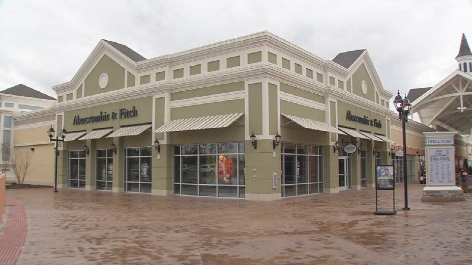 Abercrombie and Fitch opens at Outlet Shoppes of the Bluegrass WDRB