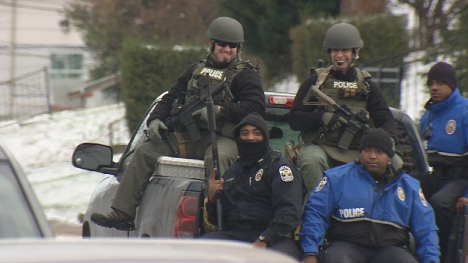 Members of Louisville SWAT team sue the city for overtime pay - WDRB 41 Louisville News