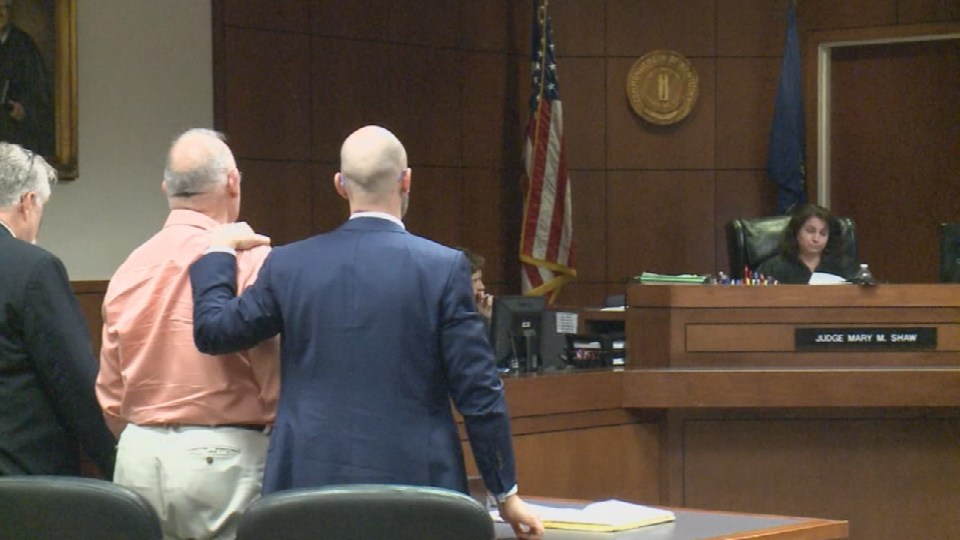 Jurors find Donald Hayes not guilty in 'road rage' murder trial - WDRB ...