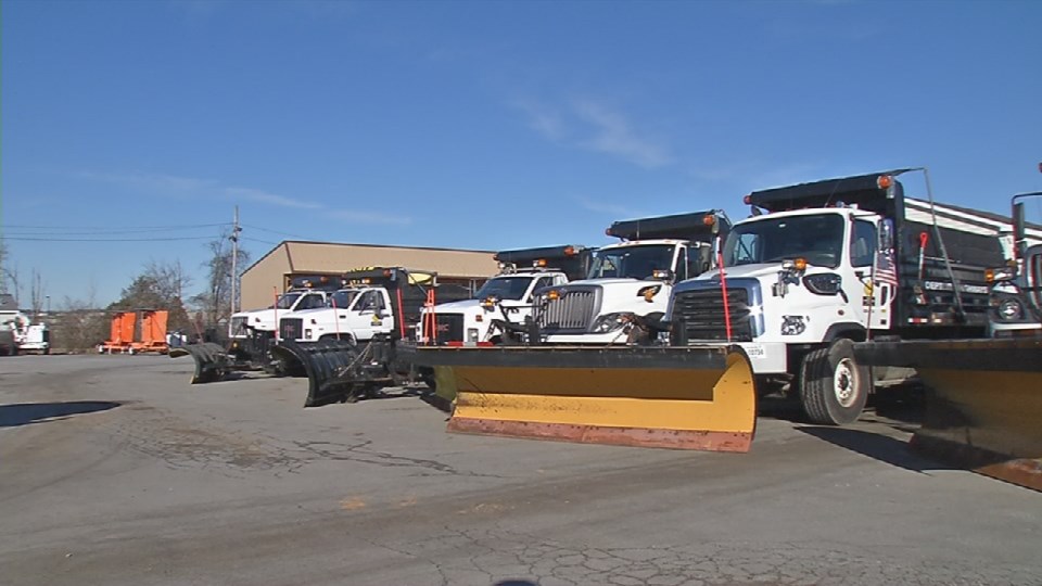 Kentucky Transportation Dept. amps up snow plow fleet after opening of ...