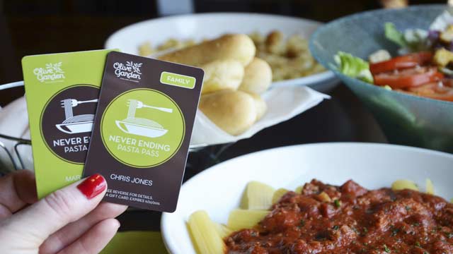 ap olive garden customers who cant get enough pasta have a chance to enjoy unlimited servings for a year - Olive Garden Louisville ap olive garden customers who cant get enough pasta have a chance to enjoy unlimited servings for a year - Olive Garden Louisville